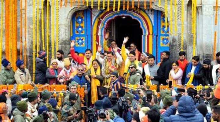 Exclusive Content And Insider Access For Devotees