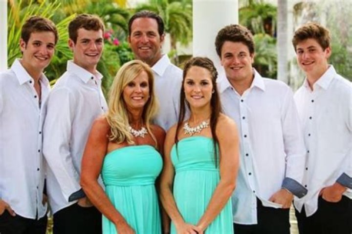 Mike Mathenys Wife Kristen/Kristin Matheny Enjoying Marital Bliss Since 1993